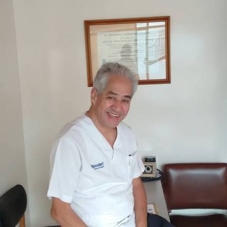 Dr. Miguel Navarrete