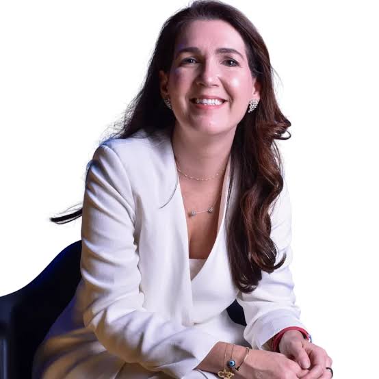 Dra. Débora Heler